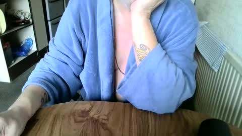 poshman65 online show from 26, 1, 2025