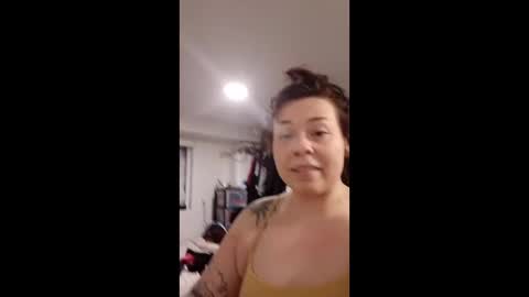 Snapshot of posionedxpeach chatting on 3, 2, 2026 posionedxpeach online show from 3, 2, 2026