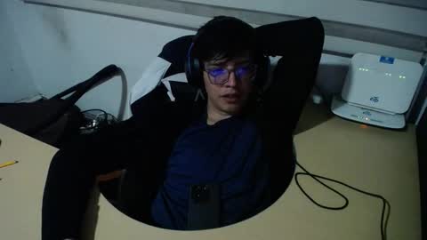 powerfulzeus2 online show from 7, 11, 2025