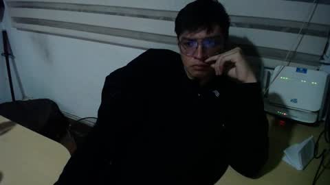 powerfulzeus2 online show from 22, 12, 2025