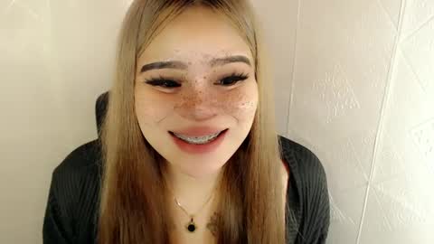 MAXXINE online show from 11, 3, 2025