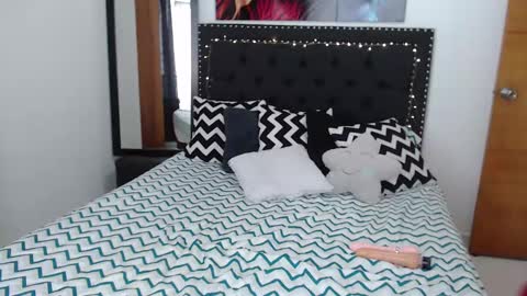 Snapshot of pregnant_love1 chatting on 7, 2, 2025 ---- online show from 7, 2, 2025