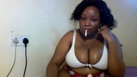 Snapshot of prettie_diva0 chatting on 6, 10, 2025 Prettie diva online show from 6, 10, 2025