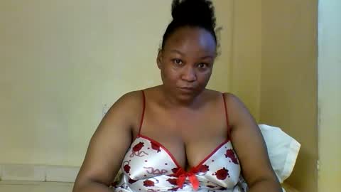 Snapshot of prettie_diva0 chatting on 12, 10, 2025 Prettie diva online show from 12, 10, 2025