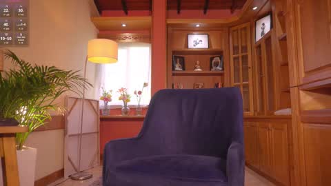 Nayrobi online show from 24, 10, 2025