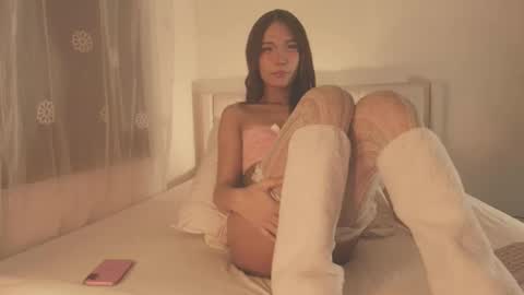 Snapshot of pretty_aerii chatting on 9, 6, 2026 sarah online show from 9, 6, 2026