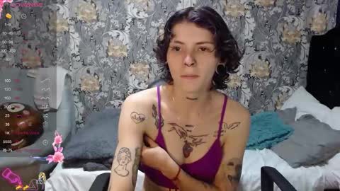 pretty_cristal22 online show from 7, 6, 2026