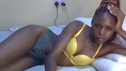 pretty_daniella online show from 12, 2, 2025