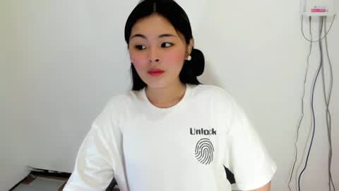 pretty_darcy online show from 1, 3, 2026