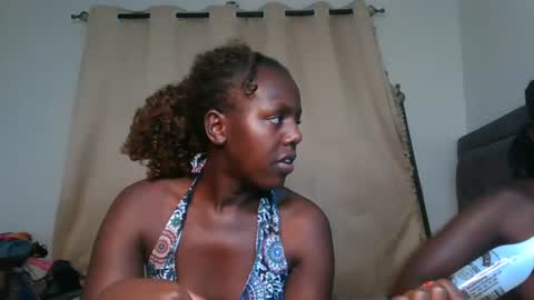 Snapshot of pretty_empress chatting on 2, 8, 2026 pretty_empress online show from 2, 8, 2026