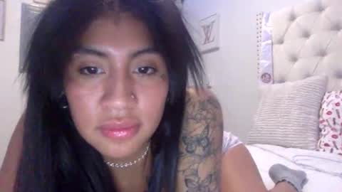 pretty_girl828687 online show from 4, 4, 2026