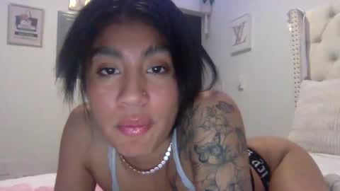 pretty_girl828687 online show from 8, 4, 2026