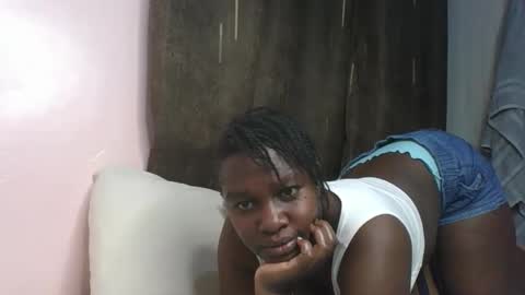 pretty_kylah online show from 8, 4, 2026