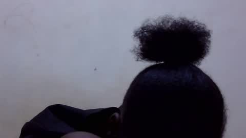 pretty_leila1 online show from 9, 4, 2026