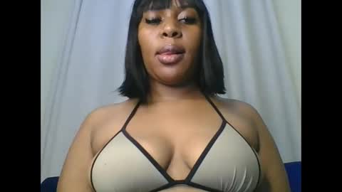 Snapshot of pretty_loreen chatting on 18, 5, 2026 loreen online show from 18, 5, 2026