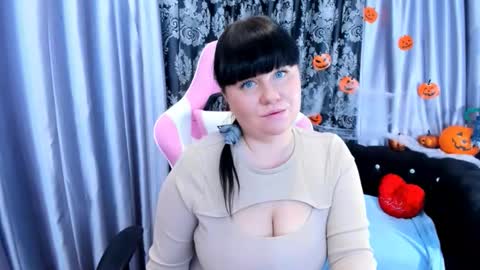 pretty_malika online show from 31, 10, 2025