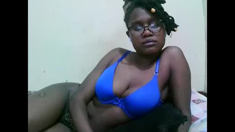 Snapshot of pretty_mellan chatting on 4, 2, 2025 pretty_mellan online show from 4, 2, 2025
