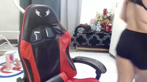 Snapshot of pretty_nicoleee chatting on 2, 2, 2026 Its me NicoLe online show from 2, 2, 2026