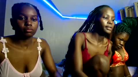 Snapshot of pretty_nyra chatting on 28, 6, 2026 Nyra online show from 28, 6, 2026