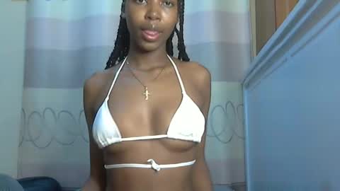 pretty_petite24 online show from 11, 12, 2024