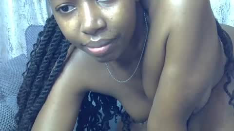 Snapshot of pretty_petite24 chatting on 20, 6, 2026 pretty_petite24 online show from 20, 6, 2026