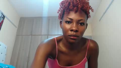 Snapshot of pretty_pixel chatting on 13, 10, 2025 pretty_pixel online show from 13, 10, 2025