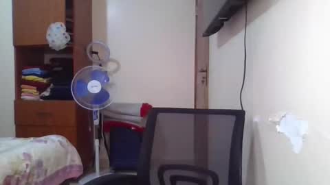Snapshot of pretty_shila chatting on 25, 4, 2026 pretty_shila online show from 25, 4, 2026