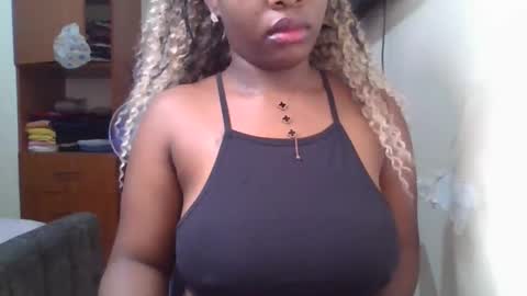 Snapshot of pretty_shila chatting on 7, 5, 2026 pretty_shila online show from 7, 5, 2026