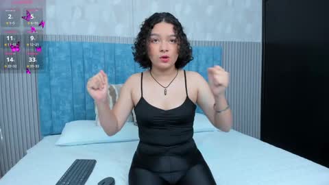 Daisy Flower online show from 6, 3, 2025