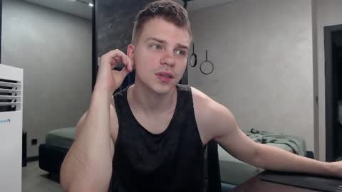 Snapshot of pretty_sweety chatting on 9, 7, 2026 Justin online show from 9, 7, 2026