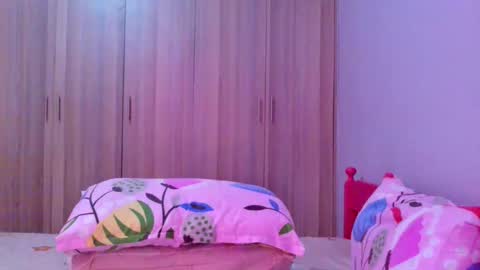 Snapshot of prettybigclit_ebony chatting on 6, 10, 2025 prettybigclit_ebony online show from 6, 10, 2025