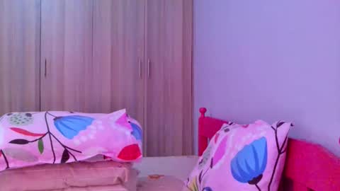 Snapshot of prettybigclit_ebony chatting on 7, 10, 2025 prettybigclit_ebony online show from 7, 10, 2025