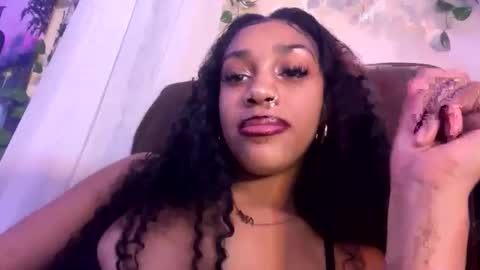 Snapshot of prettyblackgal chatting on 3, 12, 2025 prettyblackgal online show from 3, 12, 2025