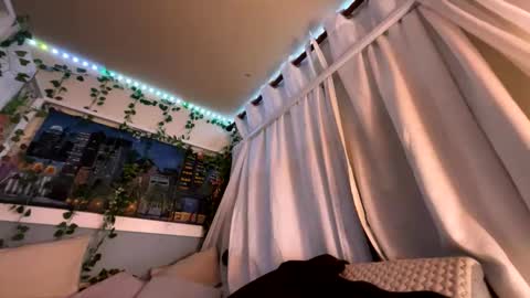 Snapshot of prettyblackgal chatting on 19, 12, 2025 prettyblackgal online show from 19, 12, 2025