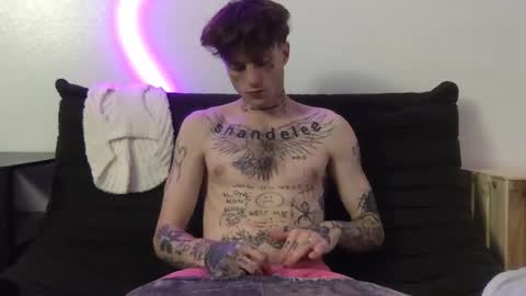 pretty boy online show from 19, 11, 2025