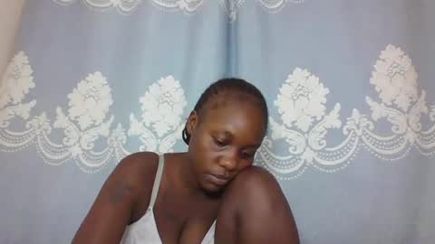 Snapshot of prettydarkskin002 chatting on 1, 3, 2025 SHANIA online show from 1, 3, 2025