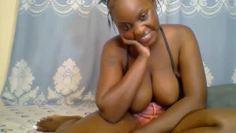 Snapshot of prettydarkskin002 chatting on 5, 1, 2026 SHANIA online show from 5, 1, 2026