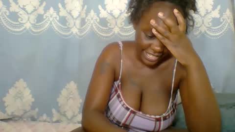 Snapshot of prettydarkskin002 chatting on 9, 2, 2026 SHANIA online show from 9, 2, 2026