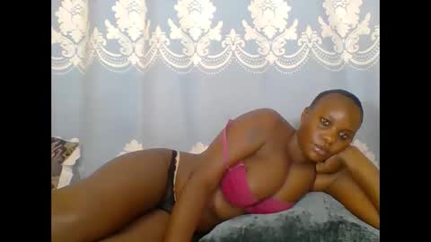 Snapshot of prettydarkskin002 chatting on 16, 5, 2026 SHANIA online show from 16, 5, 2026