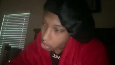 prettyfacefemale online show from 20, 4, 2026