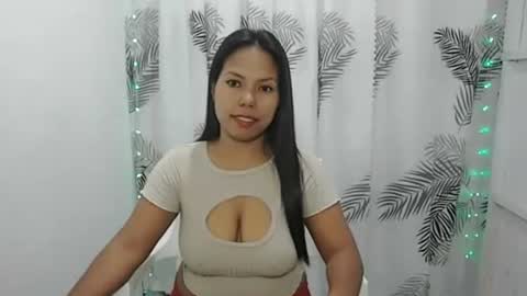 prettygirl_ynna online show from 16, 11, 2025