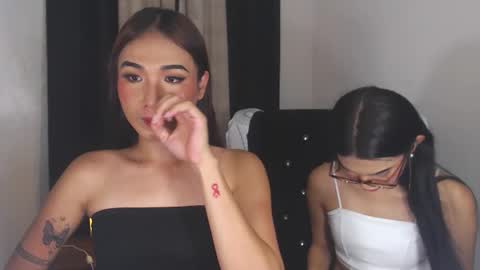 Snapshot of prettyhothugecock chatting on 18, 2, 2025 prettyhothugecock online show from 18, 2, 2025