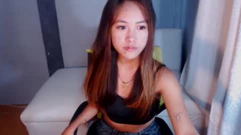 Snapshot of prettyhotshakira chatting on 22, 6, 2026 shakira online show from 22, 6, 2026