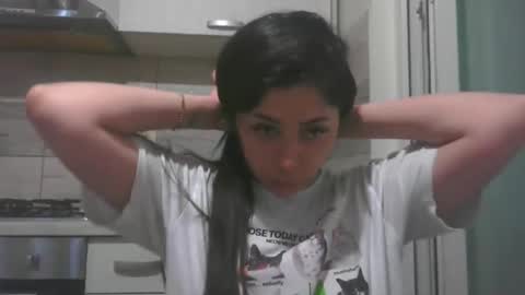 Snapshot of prettyjulliette chatting on 9, 5, 2026 prettyjulliette online show from 9, 5, 2026