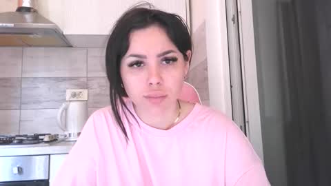 Snapshot of prettyjulliette chatting on 20, 5, 2026 prettyjulliette online show from 20, 5, 2026
