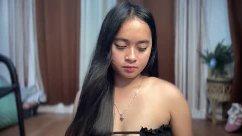 prettylittle_lady online show from 12, 11, 2025