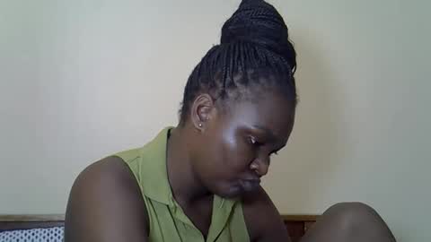 Snapshot of prettyliz30 chatting on 24, 4, 2026 LILIAN online show from 24, 4, 2026