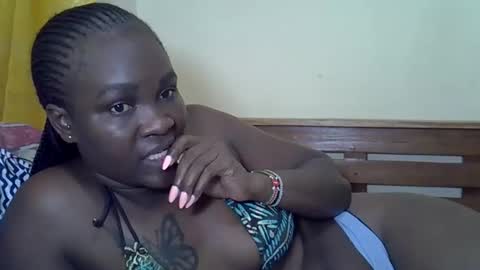Snapshot of prettyliz30 chatting on 14, 5, 2026 LILIAN online show from 14, 5, 2026