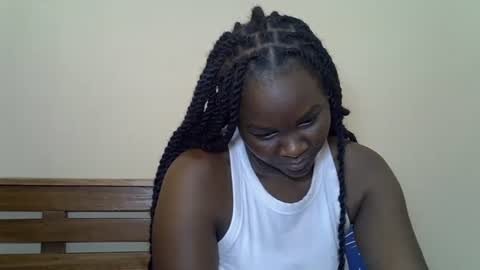 Snapshot of prettyliz30 chatting on 26, 5, 2026 LILIAN online show from 26, 5, 2026
