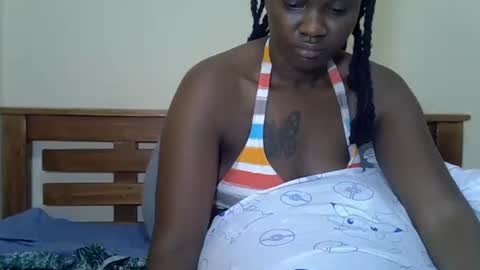Snapshot of prettyliz30 chatting on 28, 5, 2026 LILIAN online show from 28, 5, 2026